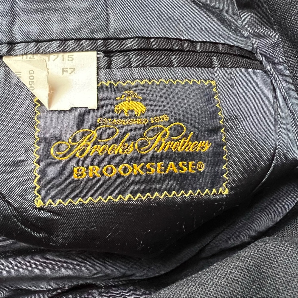 Brooks Brothers Black Double Breasted Blazer Gold Buttons - Picture 8 of 8